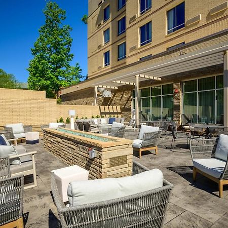 Courtyard By Marriott Raleigh Cary Crossroads Hotel Bagian luar foto