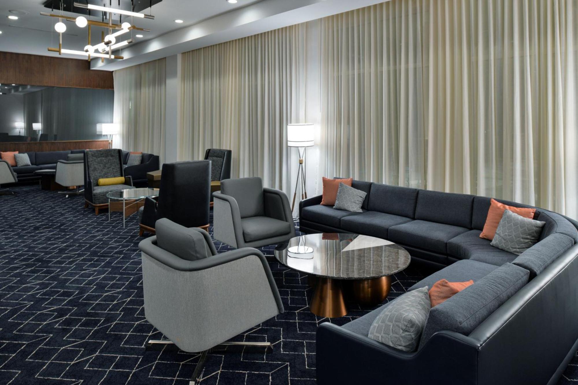Courtyard By Marriott Raleigh Cary Crossroads Hotel Bagian luar foto