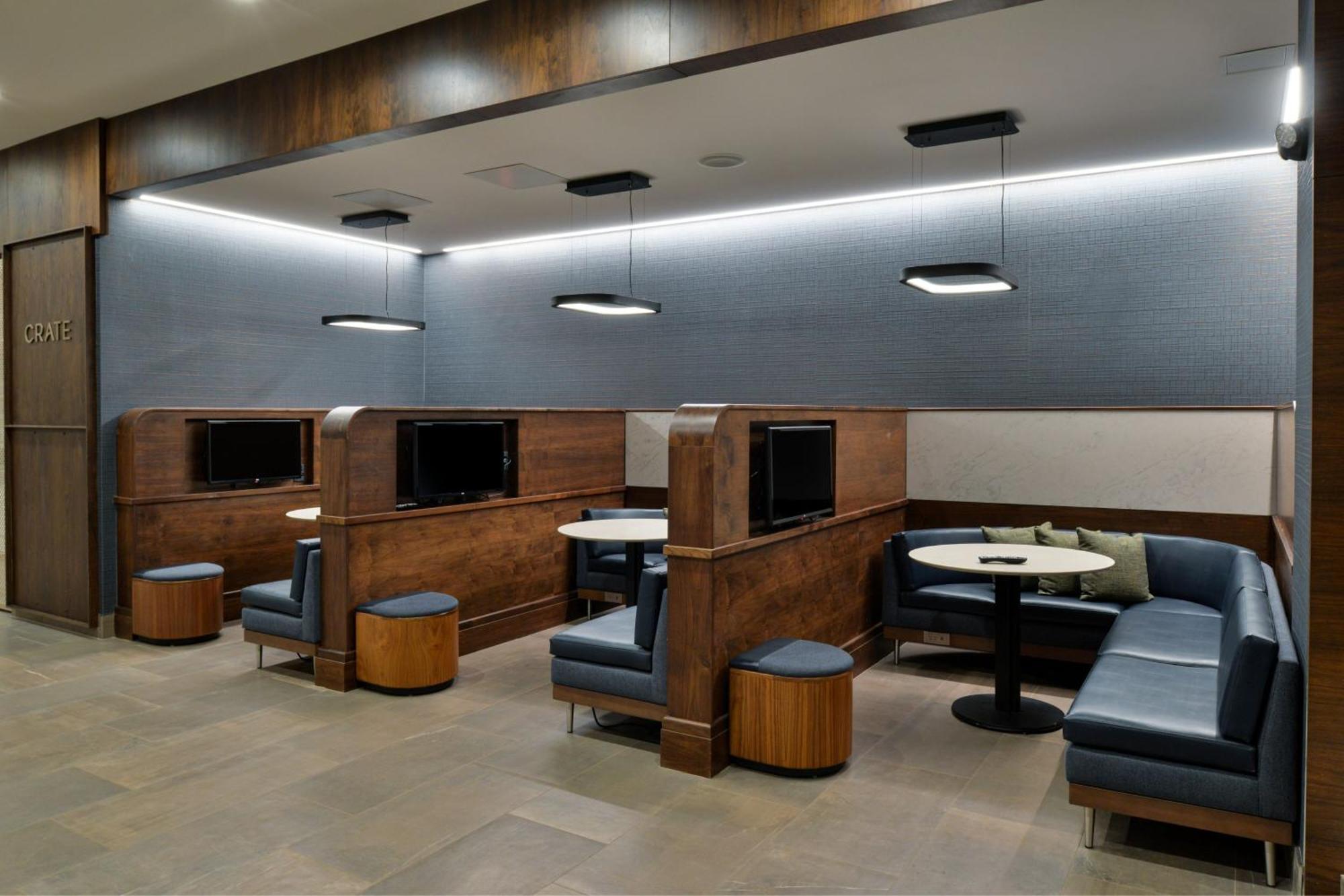 Courtyard By Marriott Raleigh Cary Crossroads Hotel Bagian luar foto