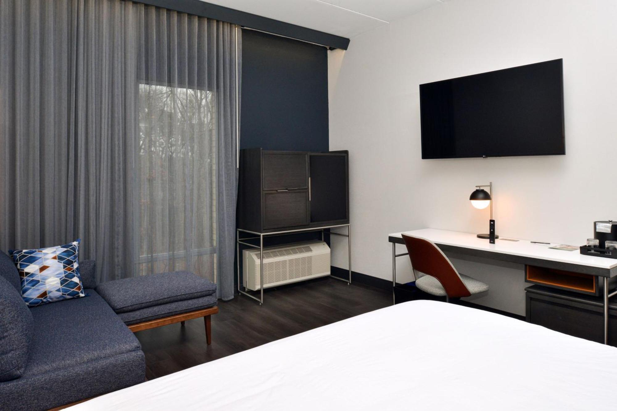 Courtyard By Marriott Raleigh Cary Crossroads Hotel Bagian luar foto